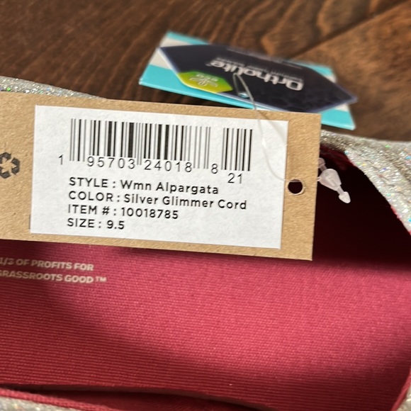 Tom’s Alpargata Silver Glimmer Cord women’s shoe Sz 9.5 NWT - Picture 4 of 4